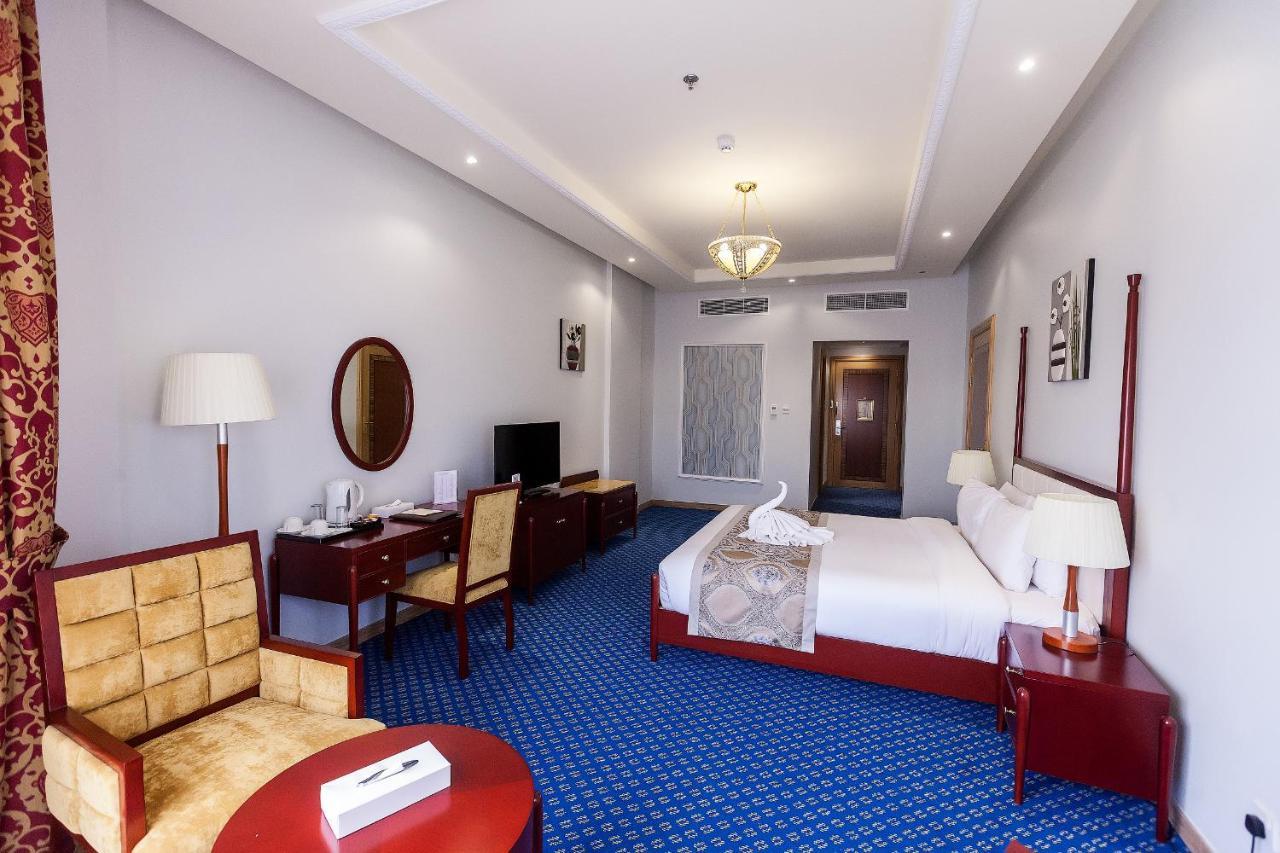 Red Castle Hotel Charjah Extérieur photo